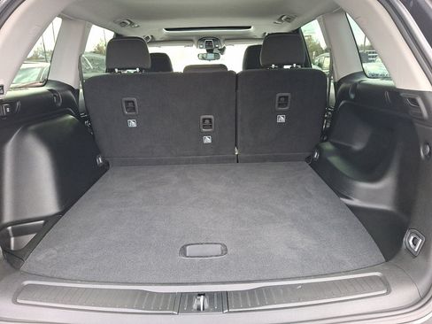 Certified 2023 Jeep Grand Cherokee Laredo w/ Luxury Tech Group I image 18