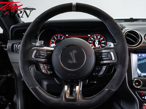 Used 2021 Ford Mustang Shelby GT500 w/ Technology Package RWD image 28