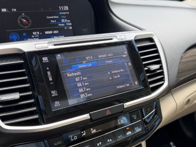 Used 2017 Honda Accord EX-L image 26