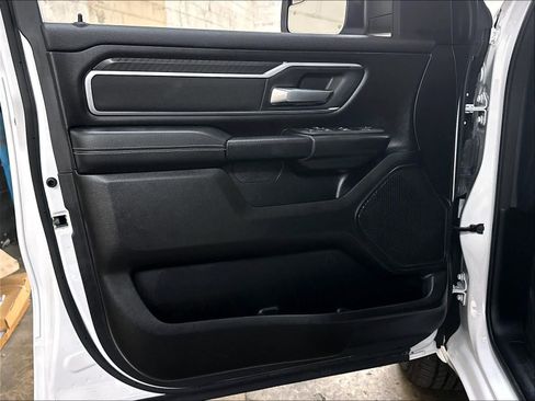 Used 2025 RAM 1500 Big Horn AWD/4WD image 24