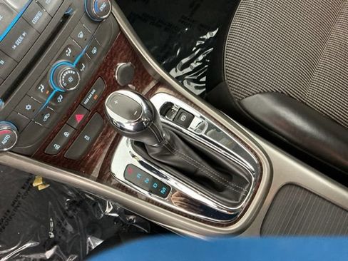 Used 2013 Chevrolet Malibu LT FWD image 17