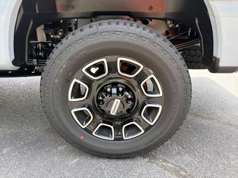New 2026 Ford F350 4x4 Crew Cab Super Duty image 18