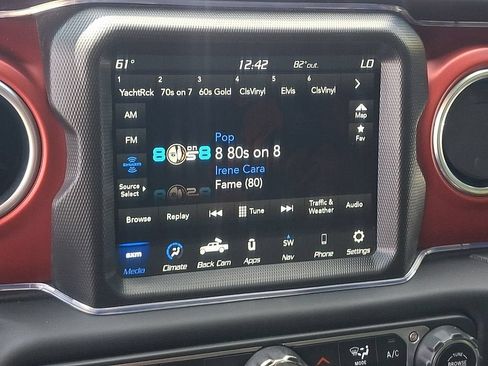 Used 2023 Jeep Gladiator Rubicon w/ Cold Weather Group AWD/4WD image 16