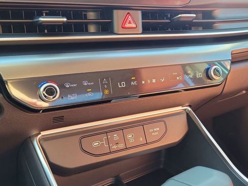 New 2026 Kia Carnival SX Prestige FWD image 33