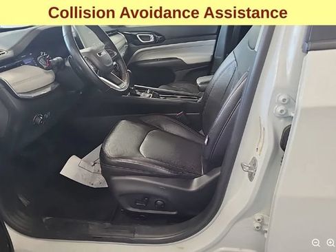 Used 2022 Jeep Compass Limited AWD/4WD image 5