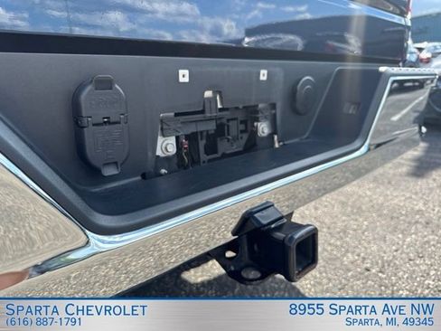 Used 2023 Chevrolet Silverado 1500 LT AWD/4WD image 35