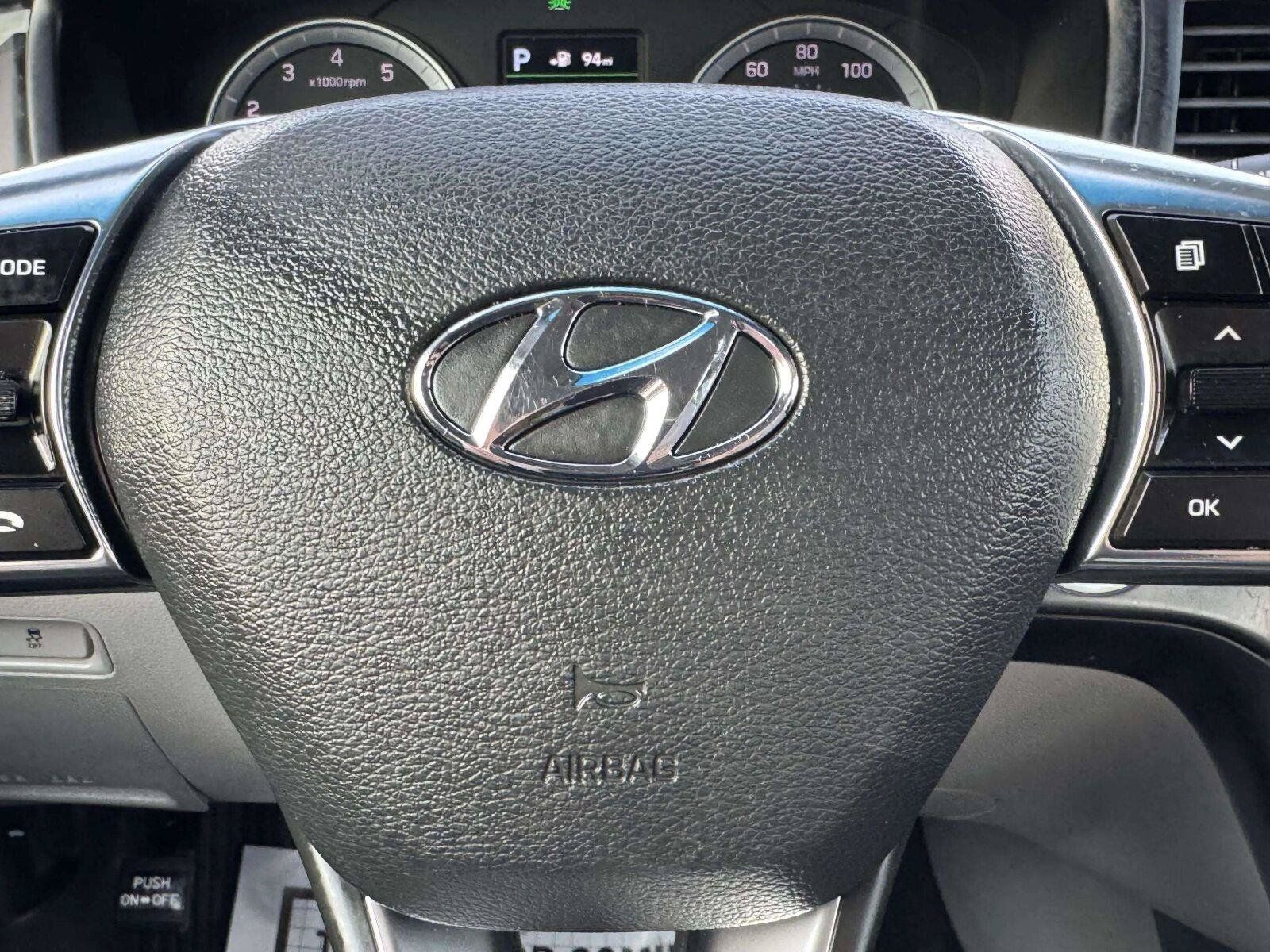 Used 2018 Hyundai Sonata Limited w/ Cargo Package FWD image 20