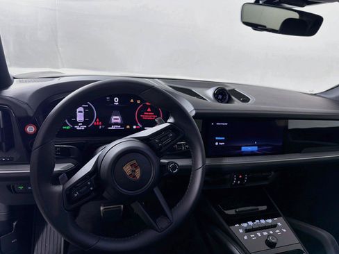Certified 2026 Porsche Cayenne S AWD/4WD image 18