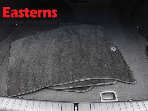 Used 2025 Genesis G70 2.5T RWD image 9
