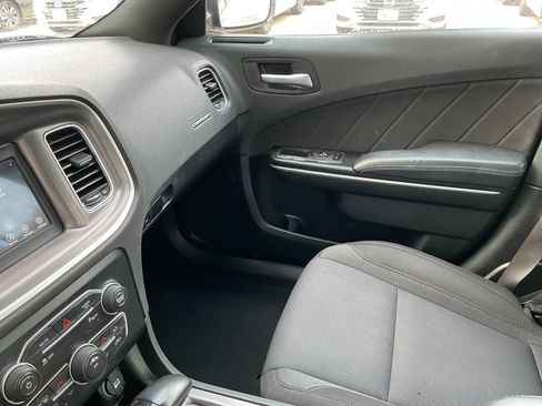 Used 2022 Dodge Charger SXT image 34