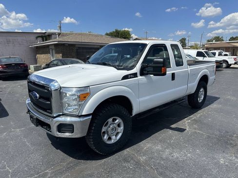 Used 2016 Ford F250 XL w/ XL Appearance Package AWD/4WD image 2