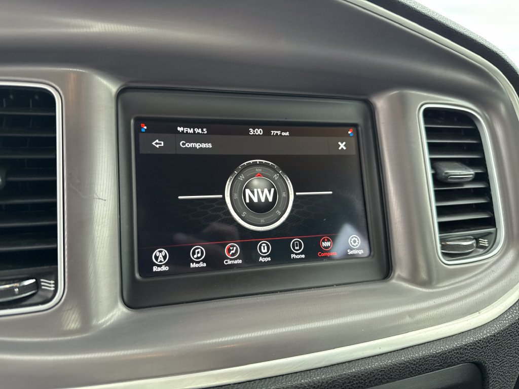 Used 2022 Dodge Charger SXT RWD image 19