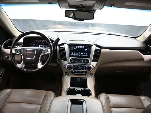 Used 2019 GMC Yukon SLT AWD/4WD image 24