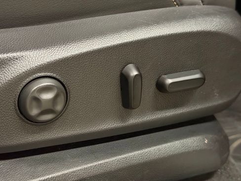 Used 2017 Buick Envision Premium image 22