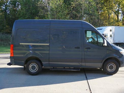Used 2019 Mercedes-Benz Sprinter 144 image 6
