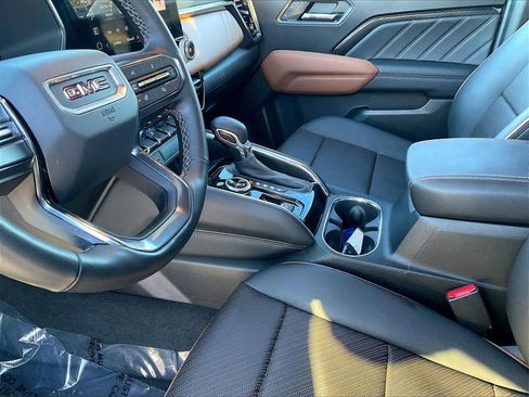 Used 2024 GMC Canyon AT4 w/ AT4 Premium Package image 19