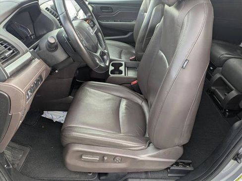 Used 2019 Honda Odyssey EX-L image 17