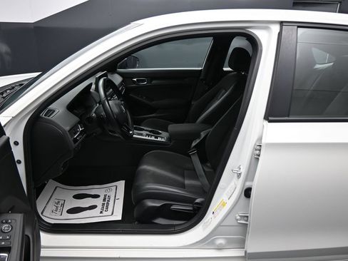 Used 2024 Honda Civic Sport image 9