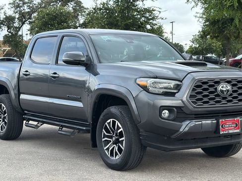 Used 2023 Toyota Tacoma TRD Sport w/ Technology Package RWD image 3