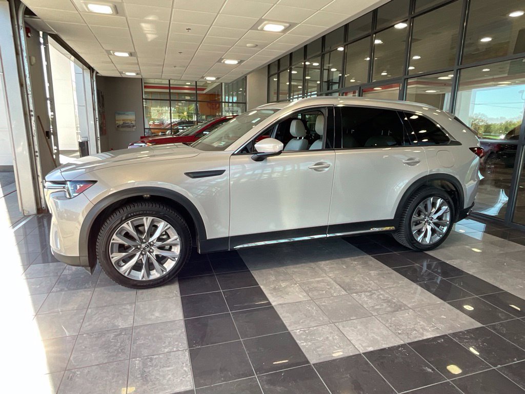 Used 2024 MAZDA CX-90 3.3 Turbo w/ Premium Package AWD/4WD image 3