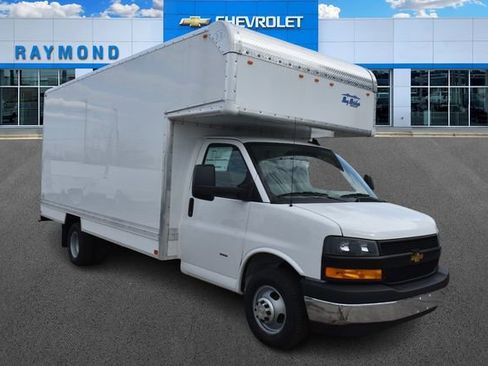 New 2025 Chevrolet Express 3500 w/ Power Convenience Package image 11