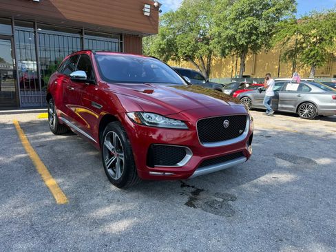 Used 2018 Jaguar F-PACE S AWD/4WD image 3