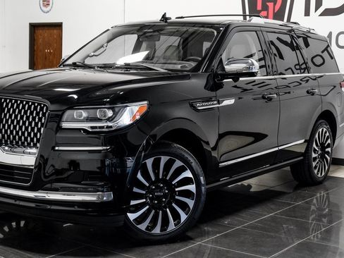 Used 2023 Lincoln Navigator Black Label image 7