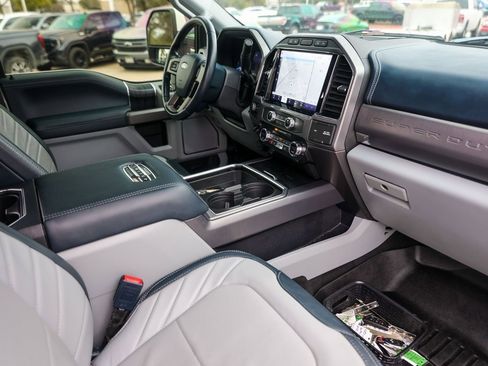 Used 2022 Ford F350 Limited image 31