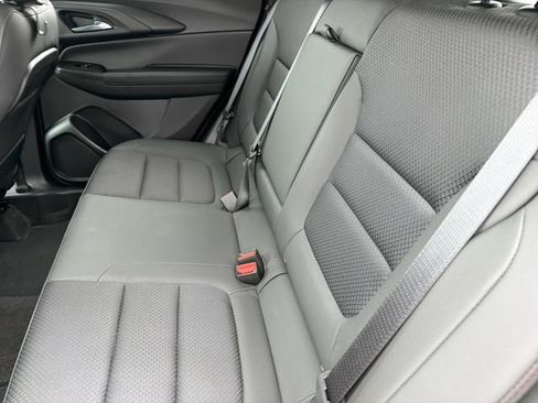 Used 2023 Chevrolet TrailBlazer RS w/ Convenience Package AWD/4WD image 13