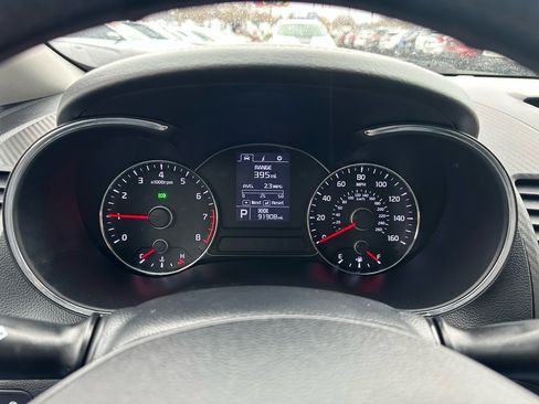 Used 2016 Kia Forte EX image 17