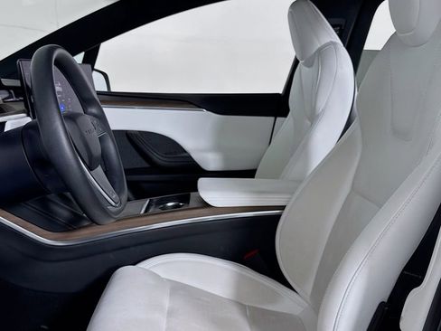 Used 2023 Tesla Model X AWD/4WD image 8