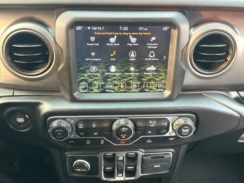 Used 2023 Jeep Gladiator Sport AWD/4WD image 29