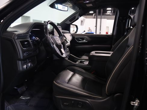 Used 2022 GMC Yukon SLT AWD/4WD image 16