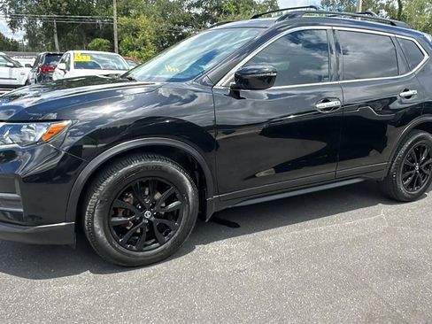 Used 2017 Nissan Rogue SV w/ Midnight Edition FWD image 12