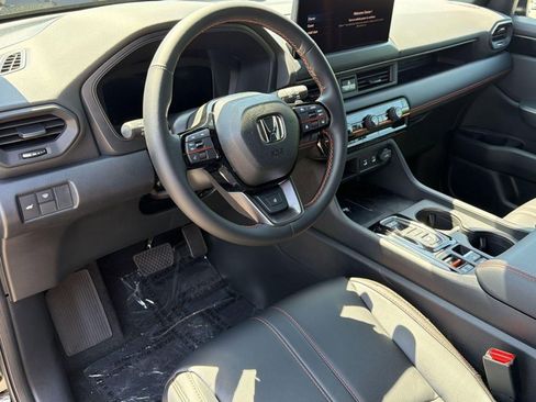 New 2026 Honda Pilot TrailSport image 4