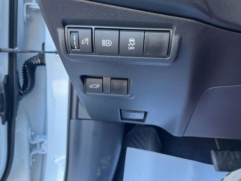 Certified 2026 Toyota Corolla Cross XLE w/ Convenience Package image 19