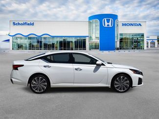 Used 2024 Nissan Altima 2.5 SL AWD/4WD video 2