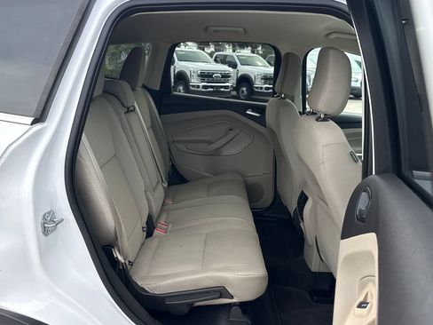 Used 2018 Ford Escape SE FWD image 25