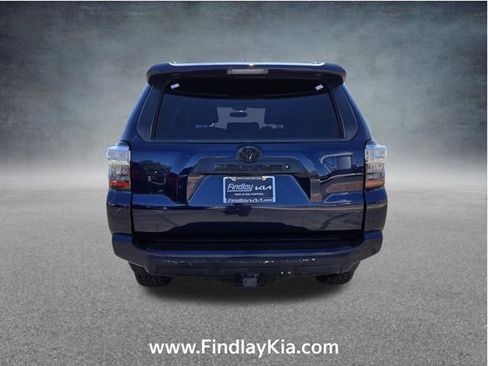 Used 2018 Toyota 4Runner TRD Off-Road Premium image 7