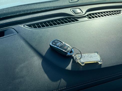 Used 2025 Buick Encore GX Preferred image 21