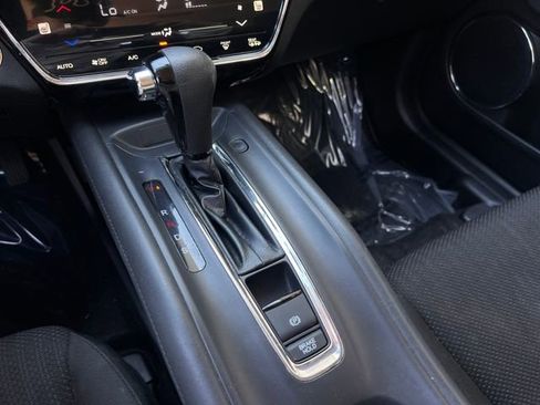 Used 2018 Honda HR-V EX image 26