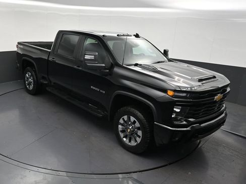 Used 2025 Chevrolet Silverado 2500 Custom w/ Custom Value Package AWD/4WD image 22