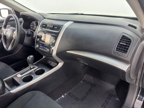 Used 2015 Nissan Altima 2.5 SV image 13