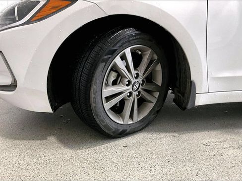 Used 2018 Hyundai Elantra Value Edition FWD image 20
