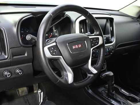 Used 2018 GMC Canyon SLE w/ SLE Convenience Package AWD/4WD image 9