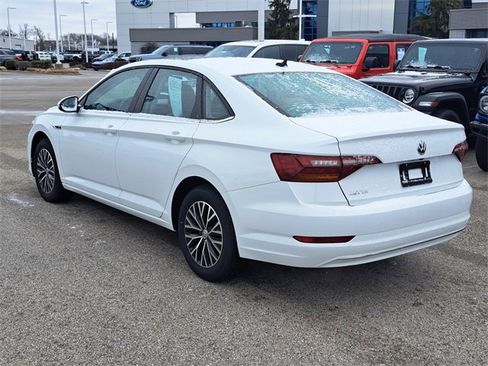 Used 2019 Volkswagen Jetta SEL image 3
