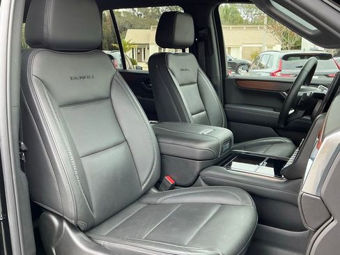 Used 2025 GMC Yukon Denali image 18