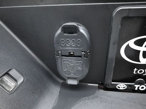 Used 2024 Chevrolet Silverado 1500 LT Trail Boss w/ Protection Package image 42