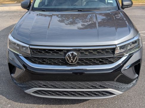 Used 2024 Volkswagen Taos S image 12