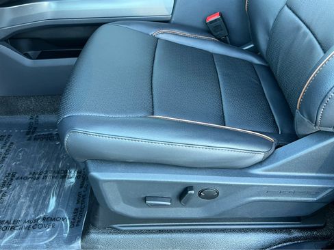 New 2026 Ford F350 Lariat w/ Black Appearance Package image 31